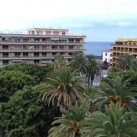 Tropical فندق
