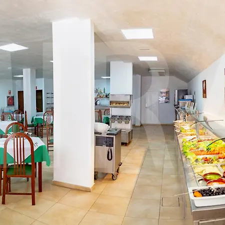 فندق Tropical 3*